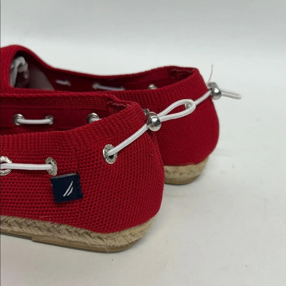 Nautica bright red